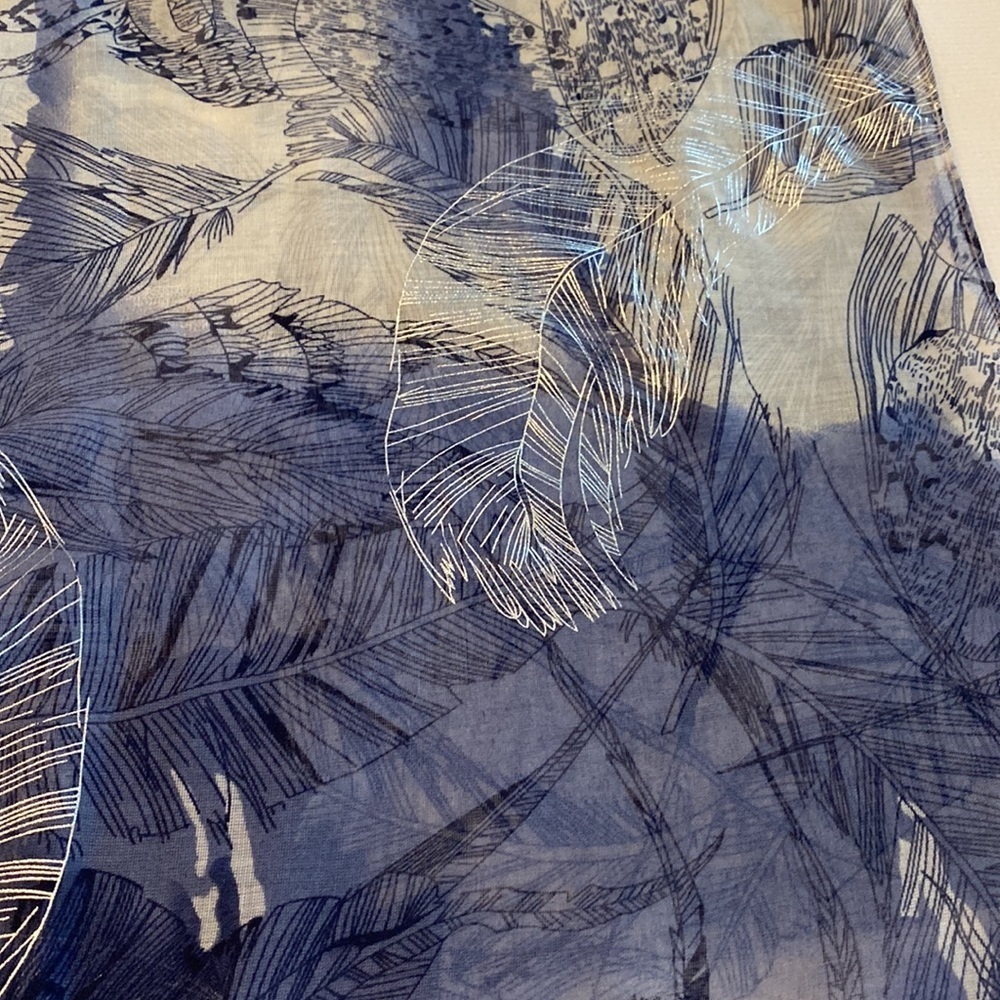 Infinity Scarf Silver and Blue Colors Leafs NWT - Picture 10 of 10
